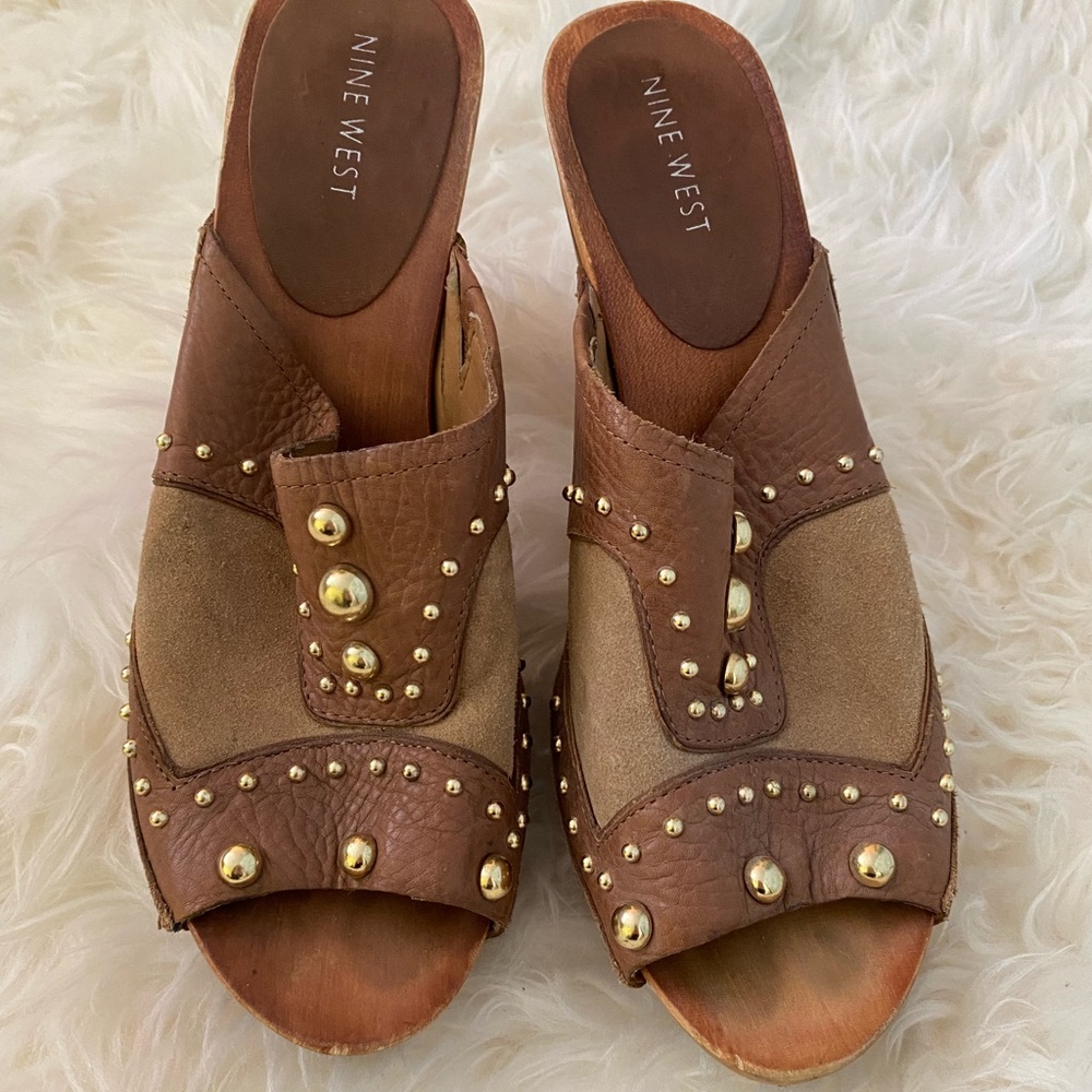 Nine West good rivet clog heels
